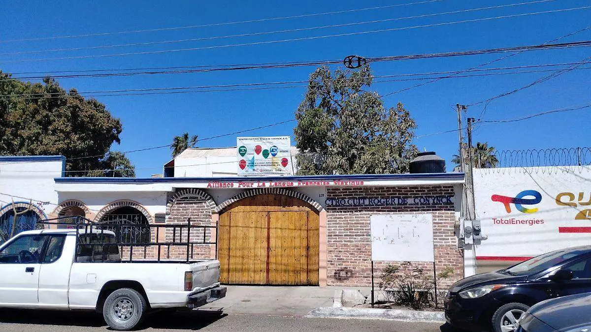 alianza francesa en la paz