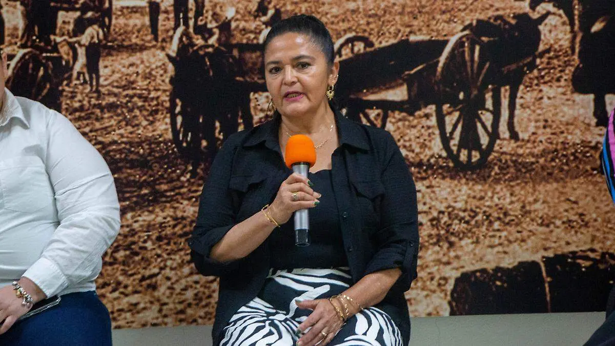 marina valtierra periodistas foro mujeres