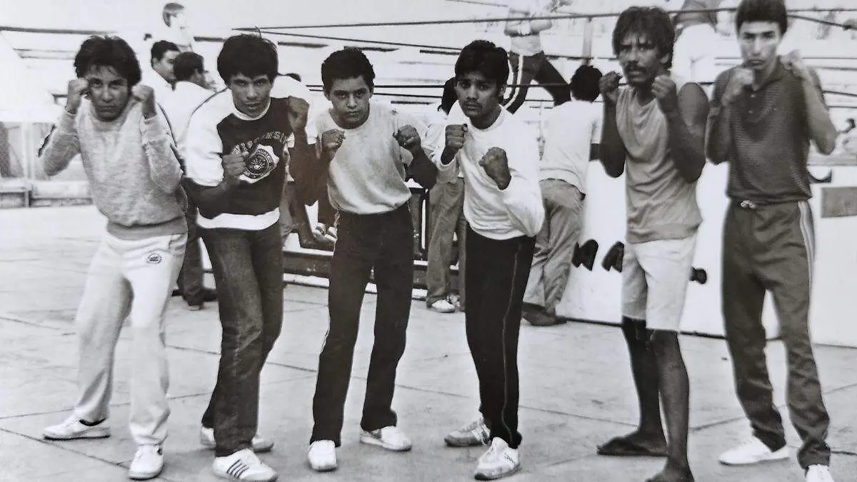 luis spota fue recibido en la paz en el marco de una pelea de campeonato