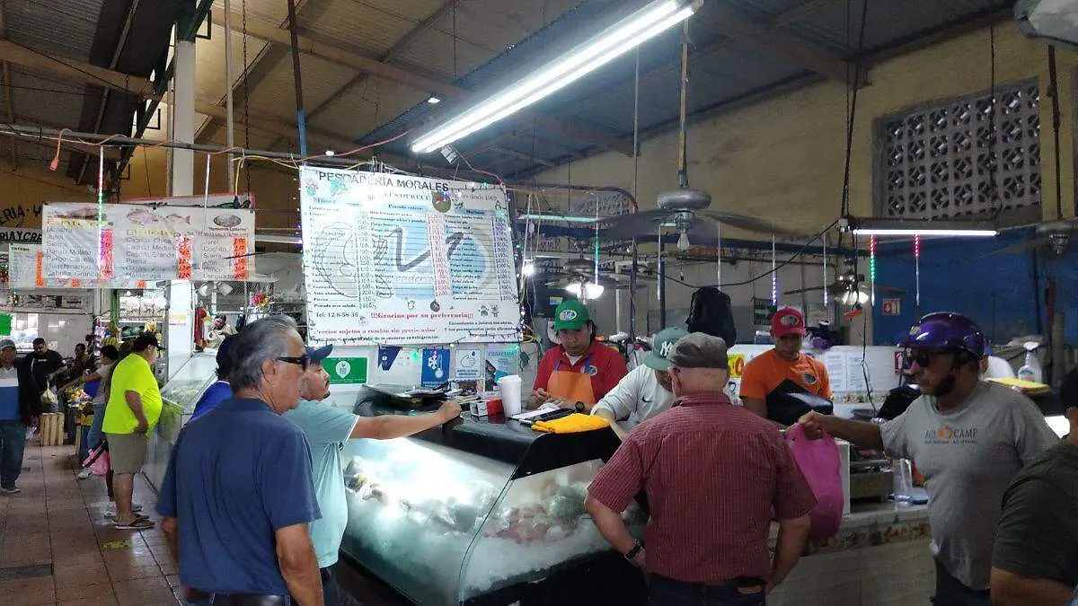 LOS CLIENTES A CUDEN A pescaderias y locales en LOS MERCADOS