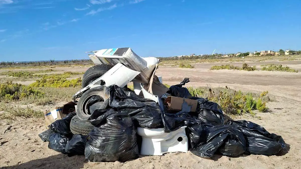 cuantos sanitarios se encuentran en las playas de La Paz