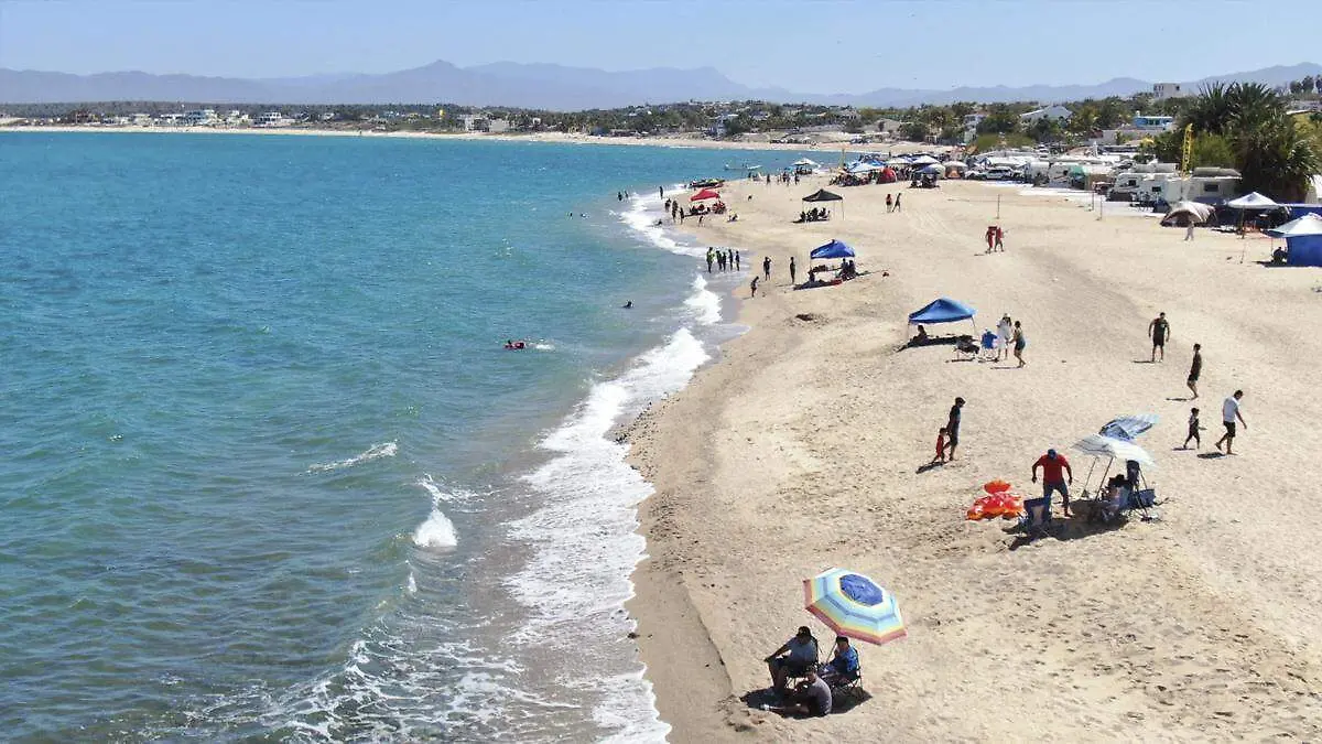 visitantes a playas de la paz