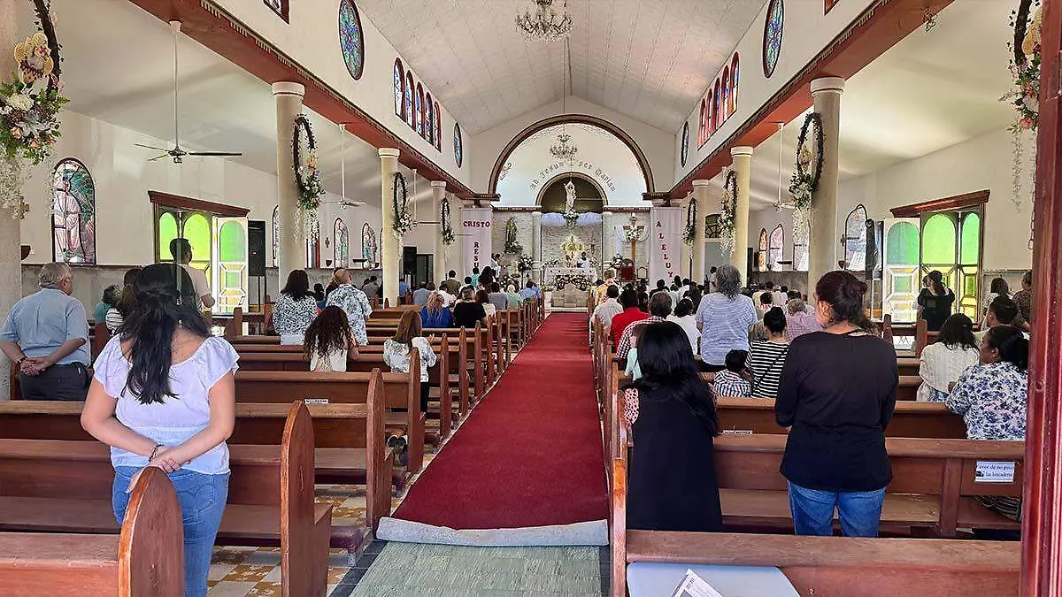 como celebran la pascua los feligreses