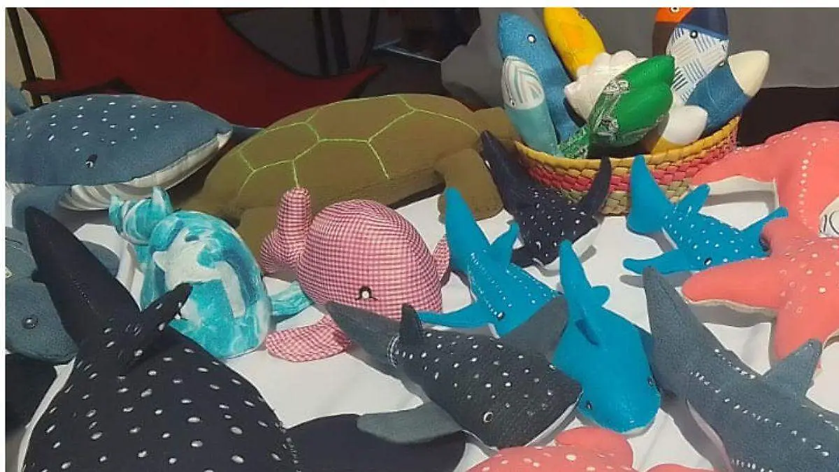 productos artesanales con imagenes de flora y fauna local