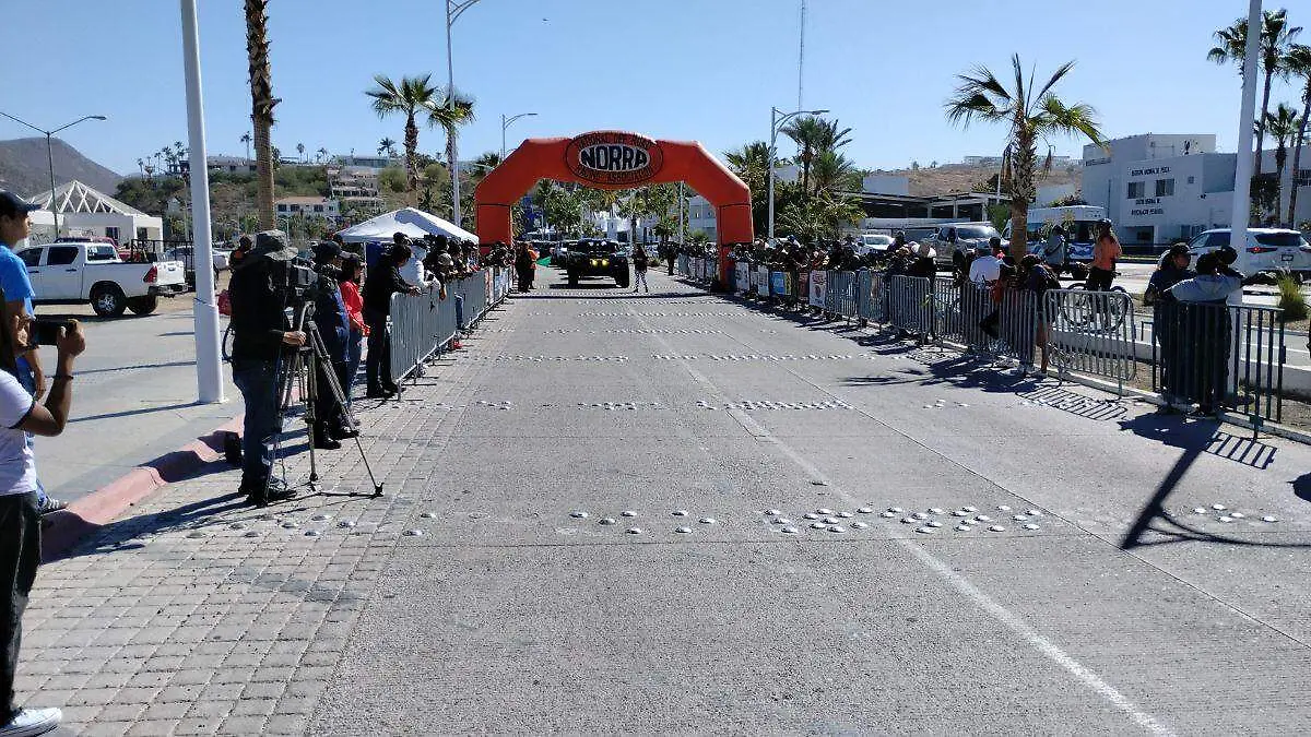 se movilizan 220 equipos rumbo a San José del Cabo