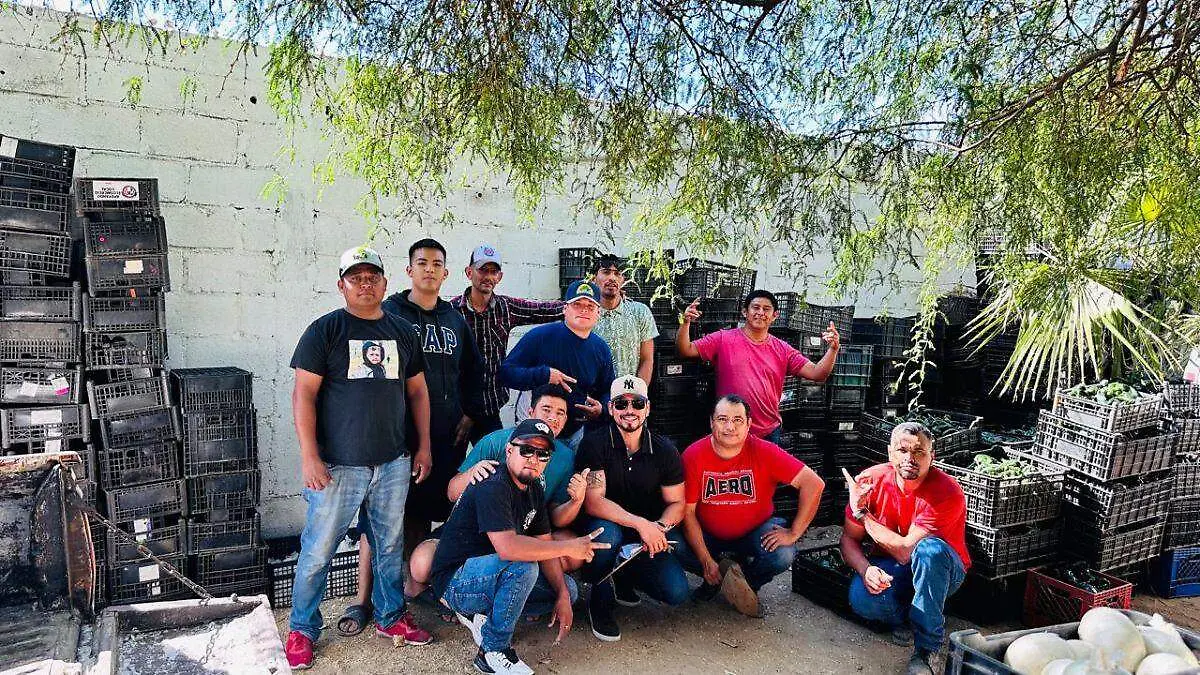 cuantas personas se benefician semanalmente con este programa