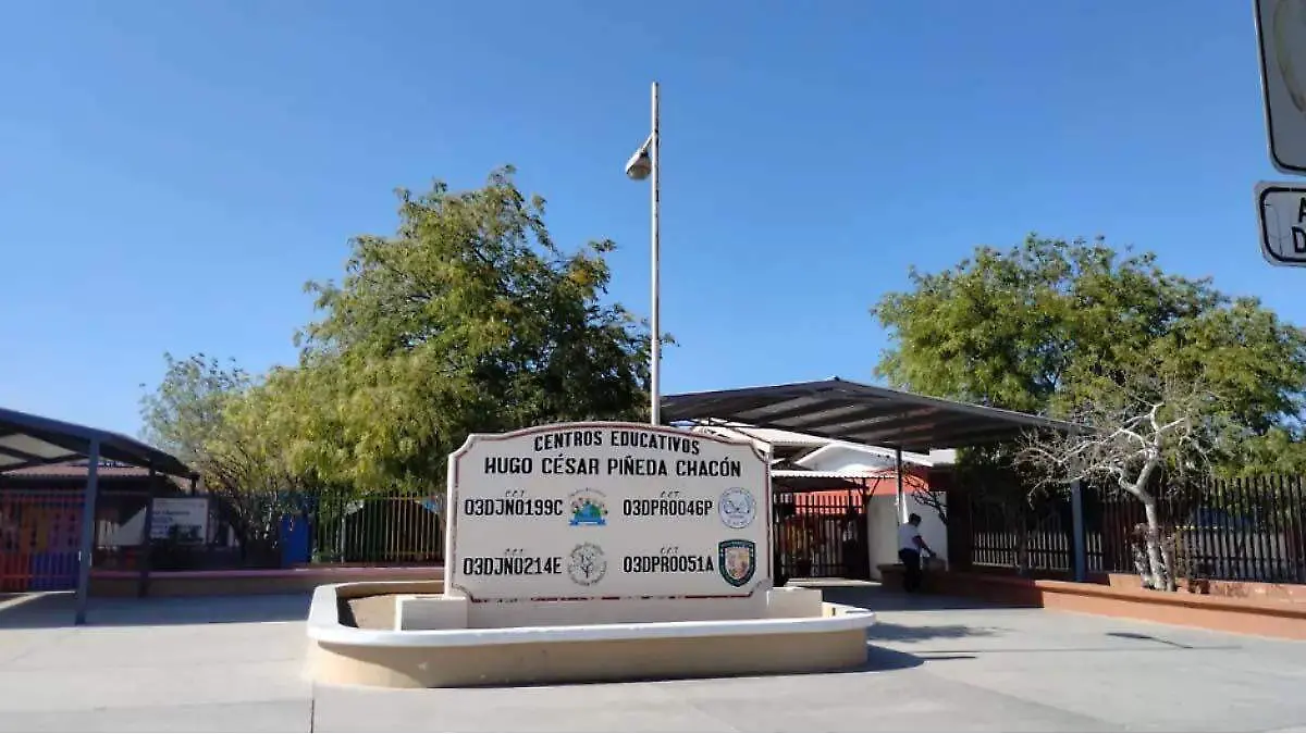 cuales son los días inhabiles en mayo