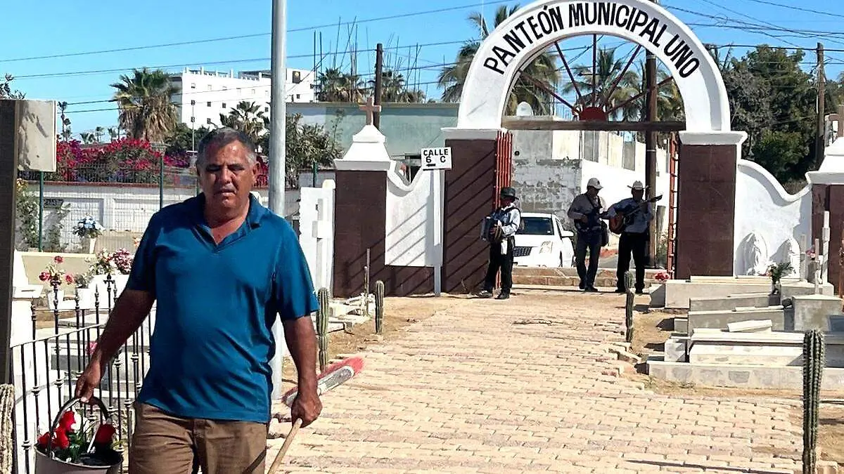 Panteones de los cabos en 10 de mayo