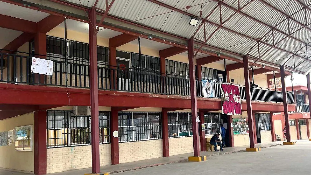 como festejan el dia del maestro en los cabos