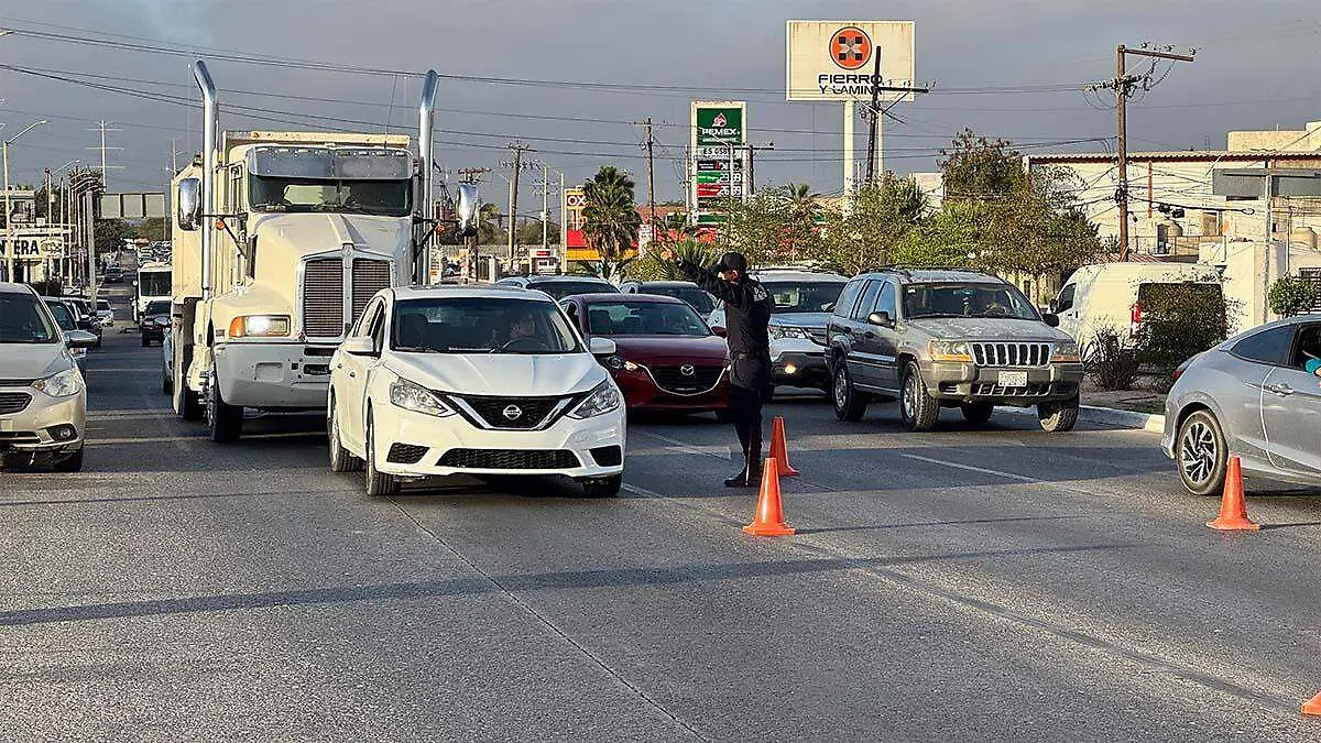 docentes afectaron al trafico matutino