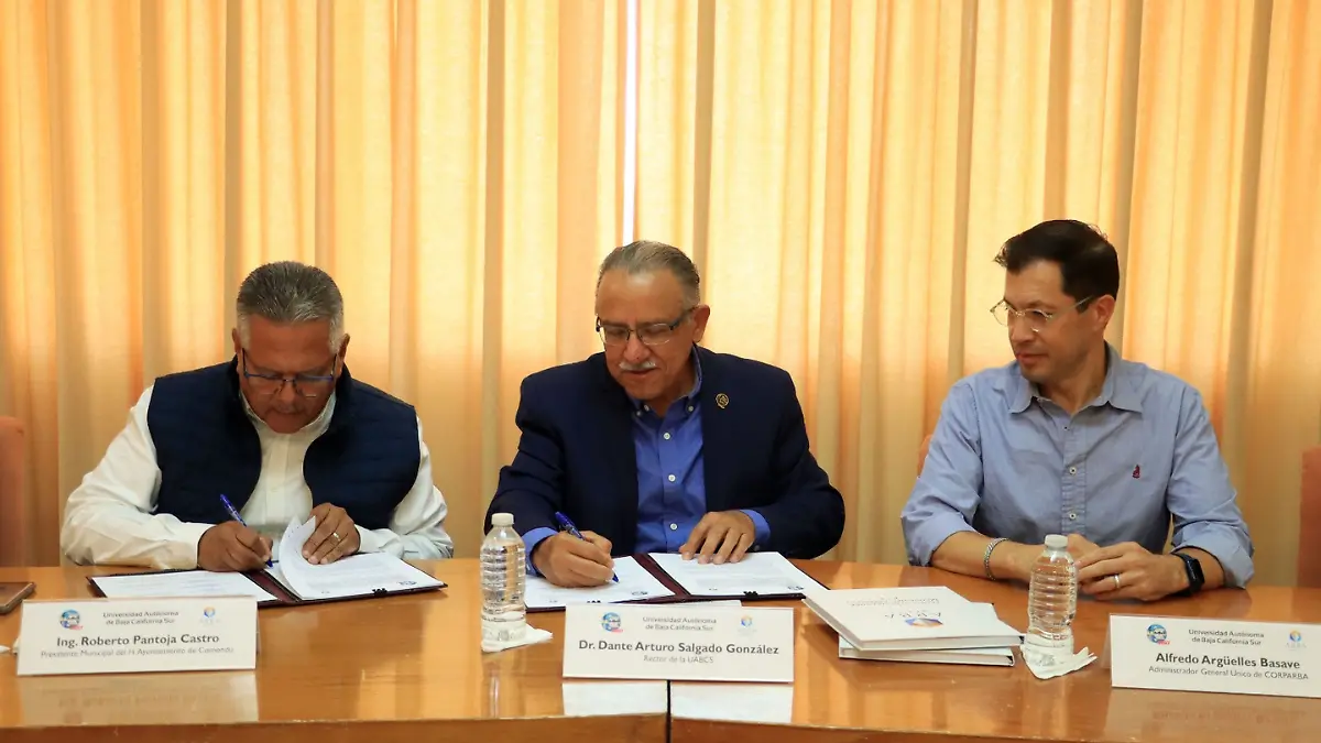 firma-convenio-uabcs