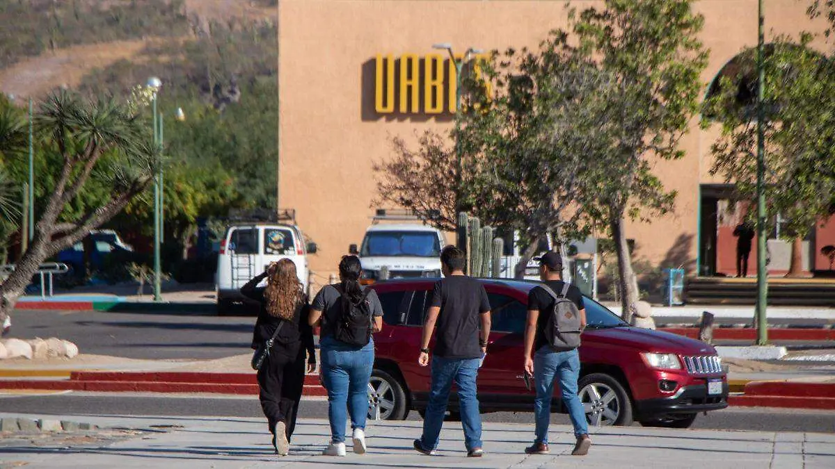 carrera-gatos-salvajes-uabcs-dia-estudiante