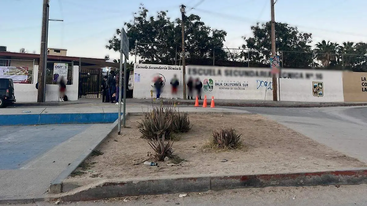 escuelas siguen en paro laboral en los cabos