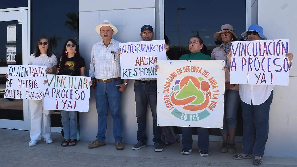audiencia ruben munoz protesta
