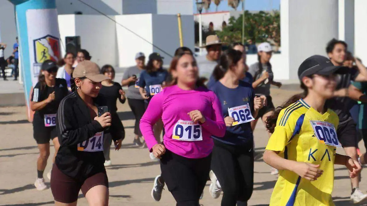 Carrera uabcs dia del estudiante