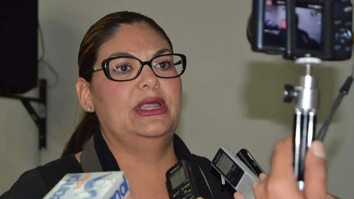 REBECA BARRERA AMADOR