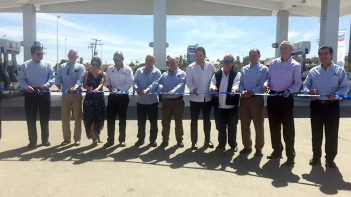 Inaguracion gasolinera
