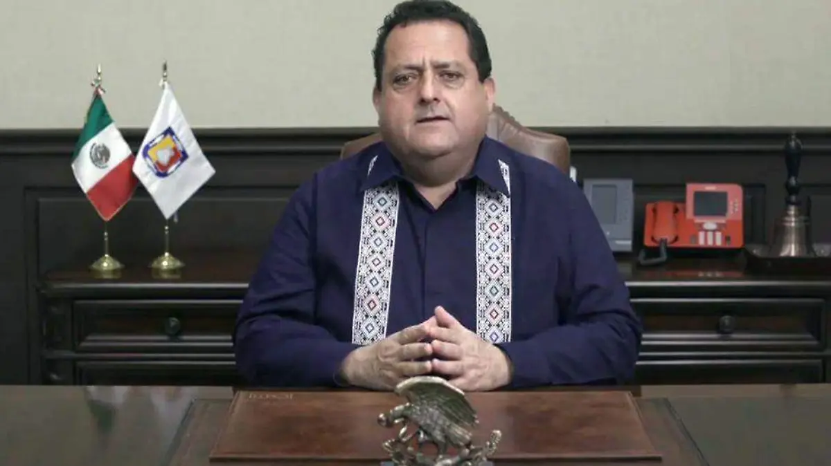 Carlos Mendoza Davis