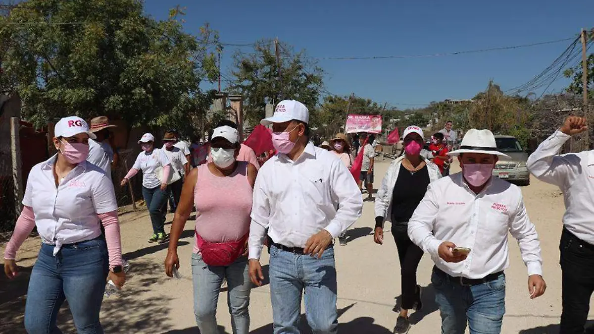 Dialoga Ibarra con los vecinos de Real Unidad
