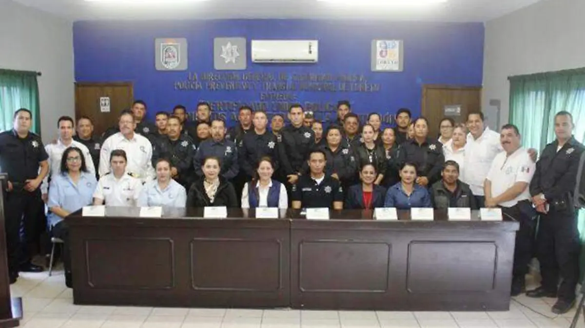 EL DIRECTOR DE SEGURIDAD PUBLICA...