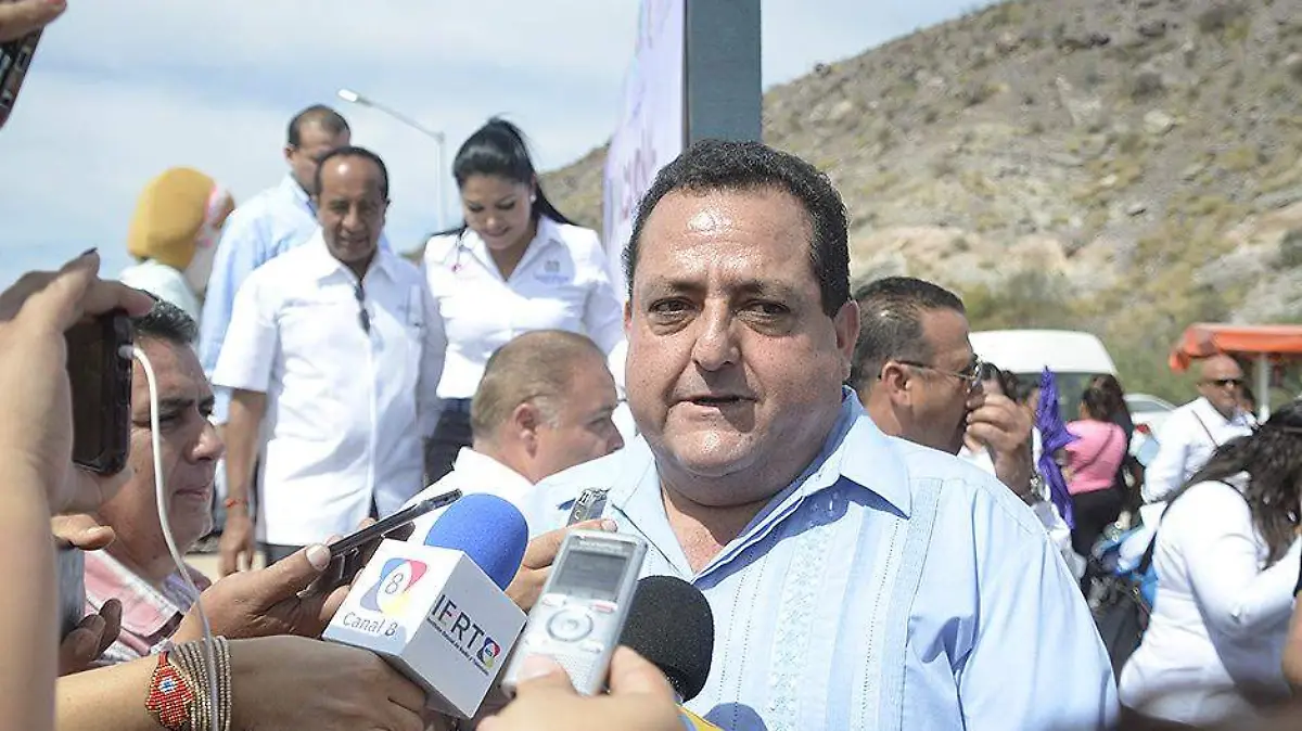 CARLOS MENDOZA
