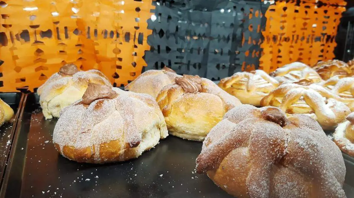 PAN DE MUERTO 
