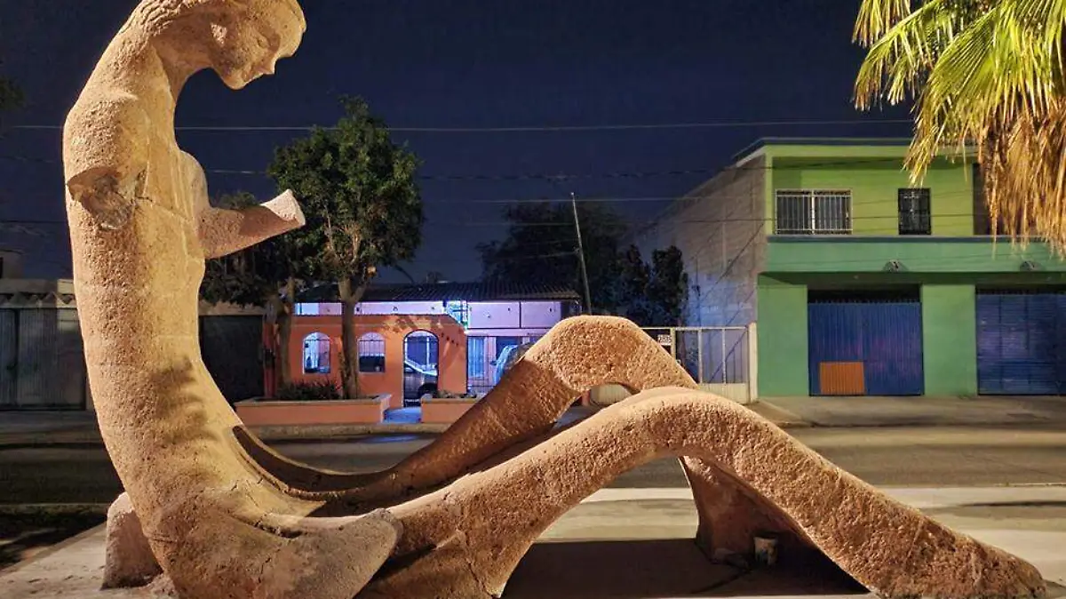 MONUMENTO A LA MADRE 2