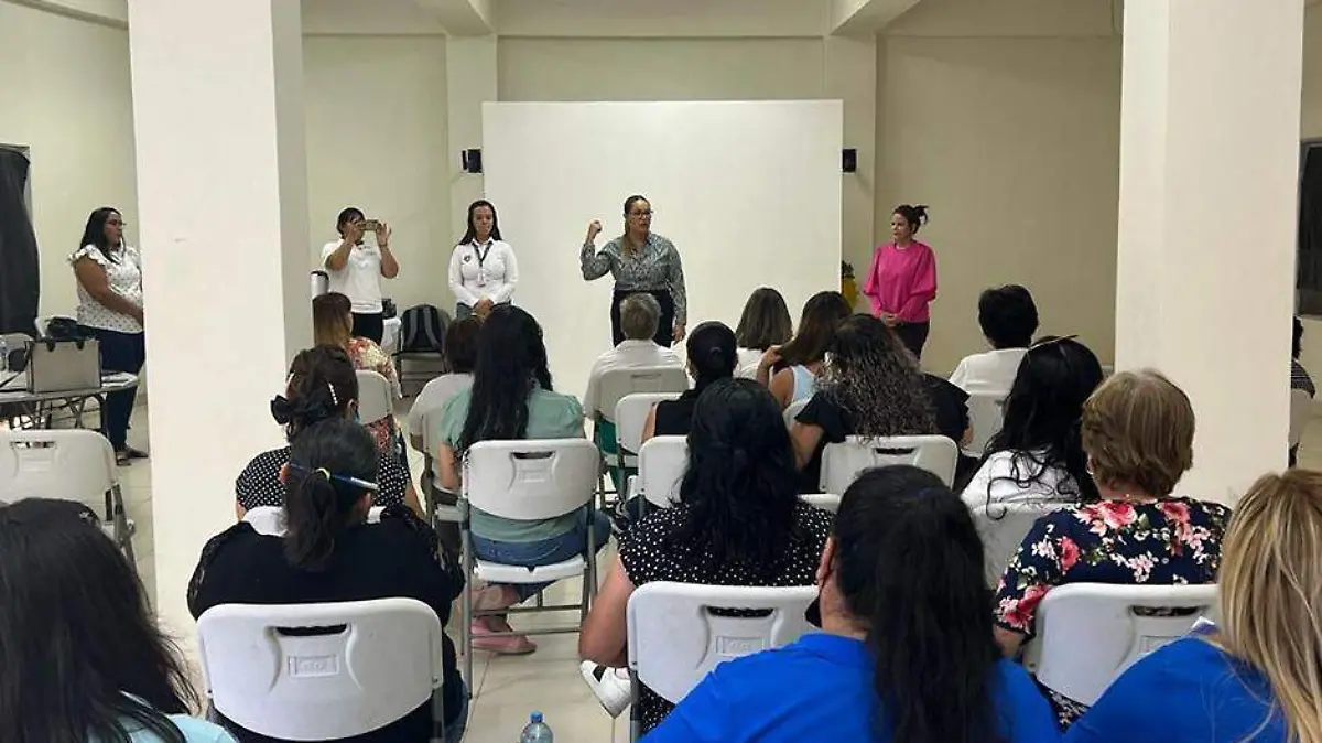 TALLER MUJERES