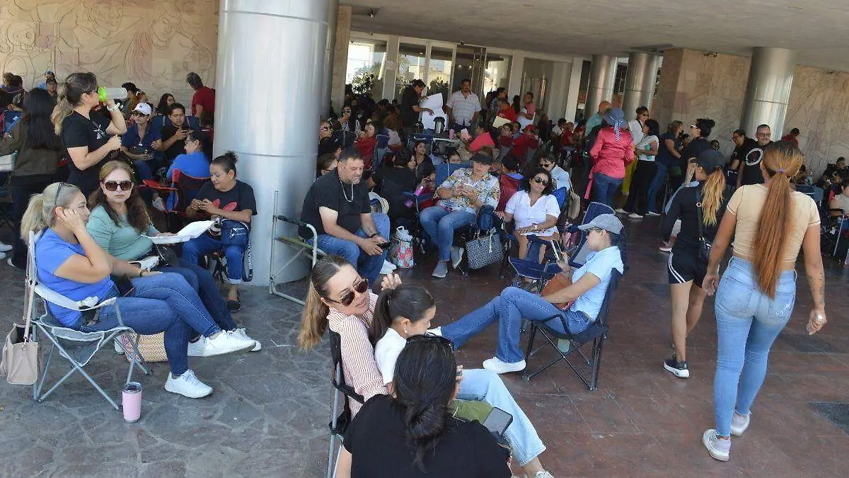 protesta-docentes-congreso-estado