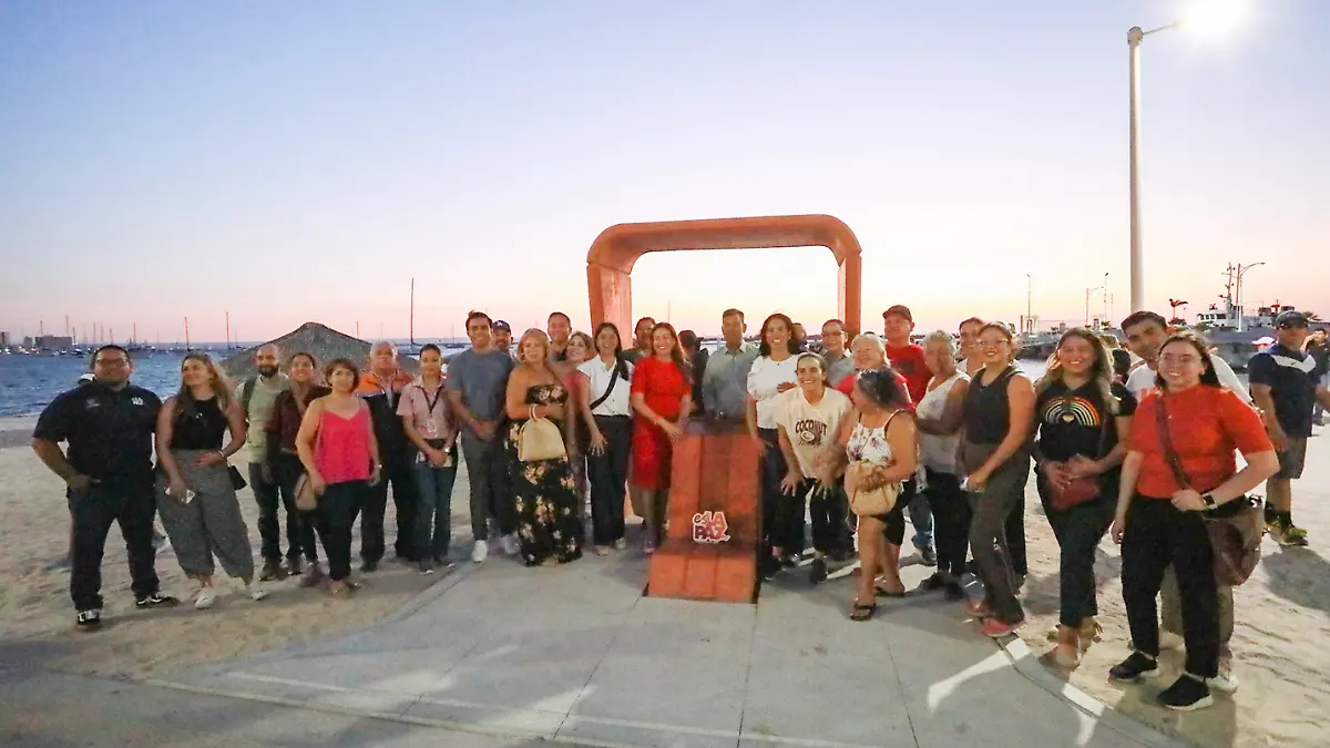 inauguracion-primer-bebedero-malecon-la-paz