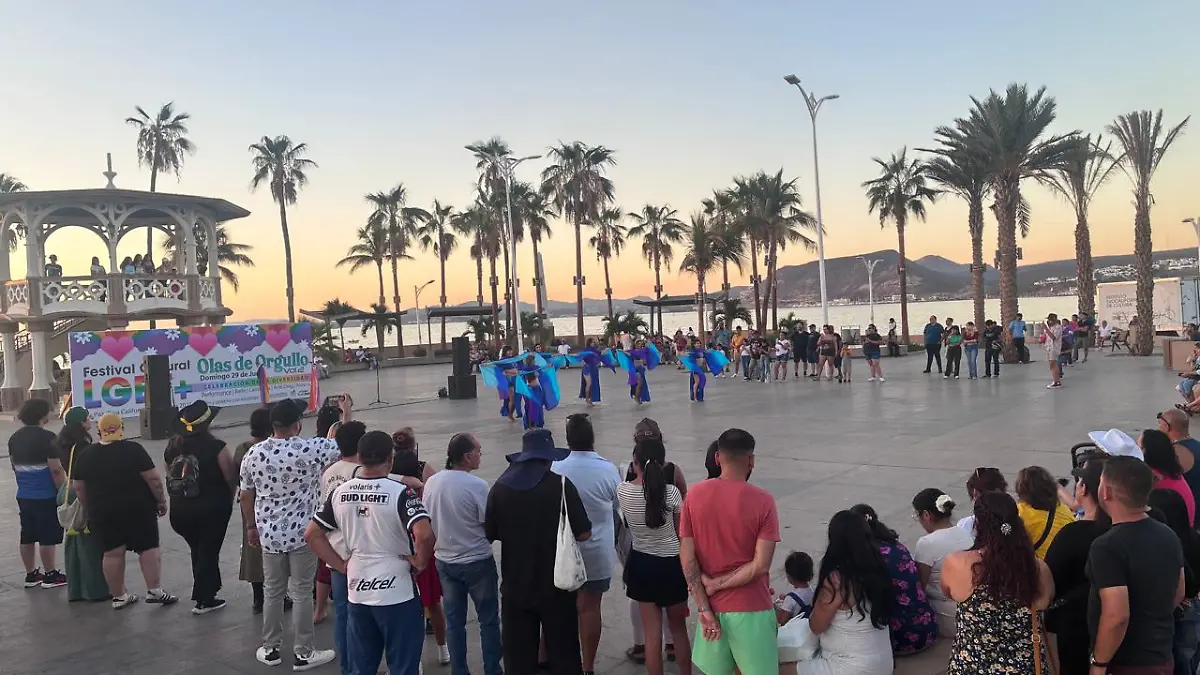 olas de orgullo lgbtq (2)