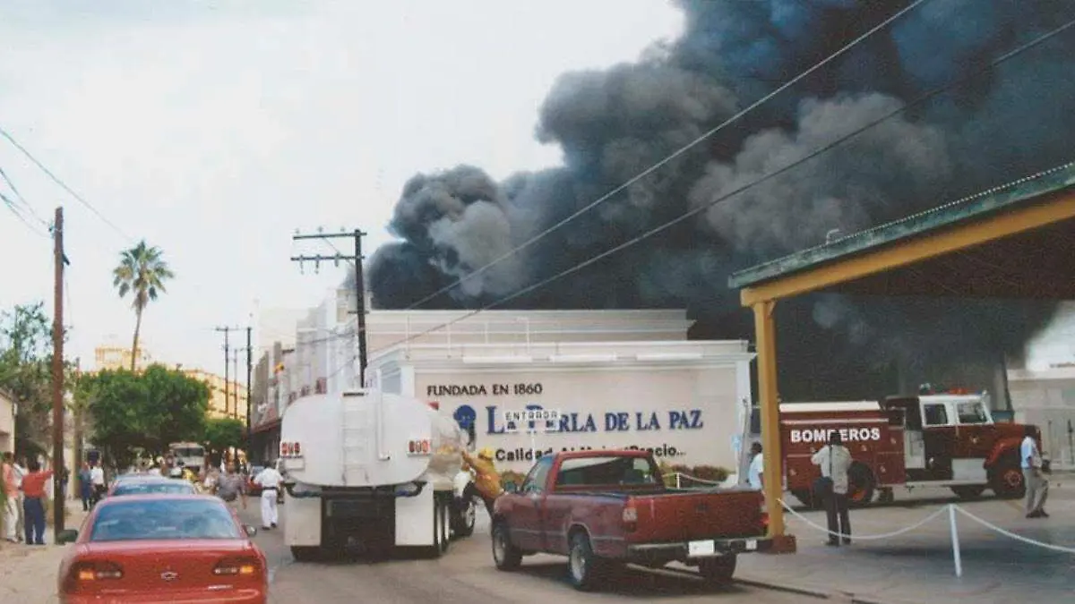 incendio-la-perla-la-paz-2006