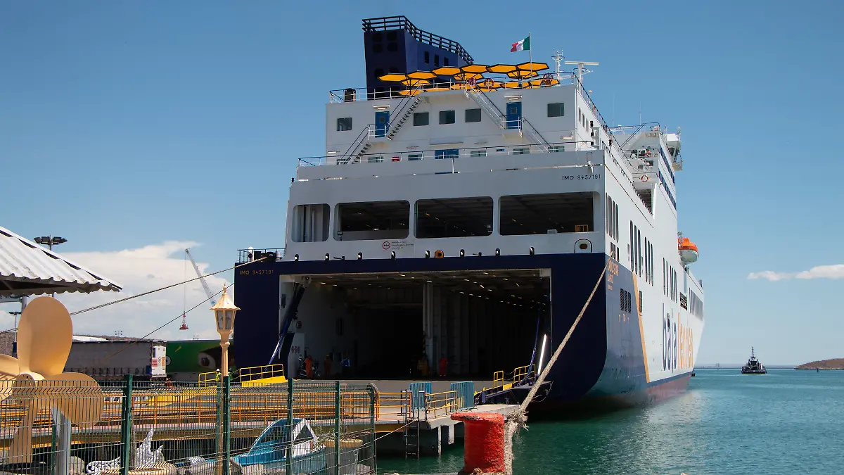 capacidad-cabo-star-baja-ferries