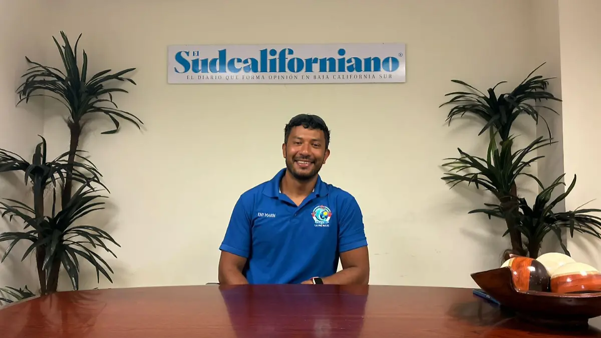 eny-jesus-ruiz-instructor-natacion-salvamento-acuatico-mar