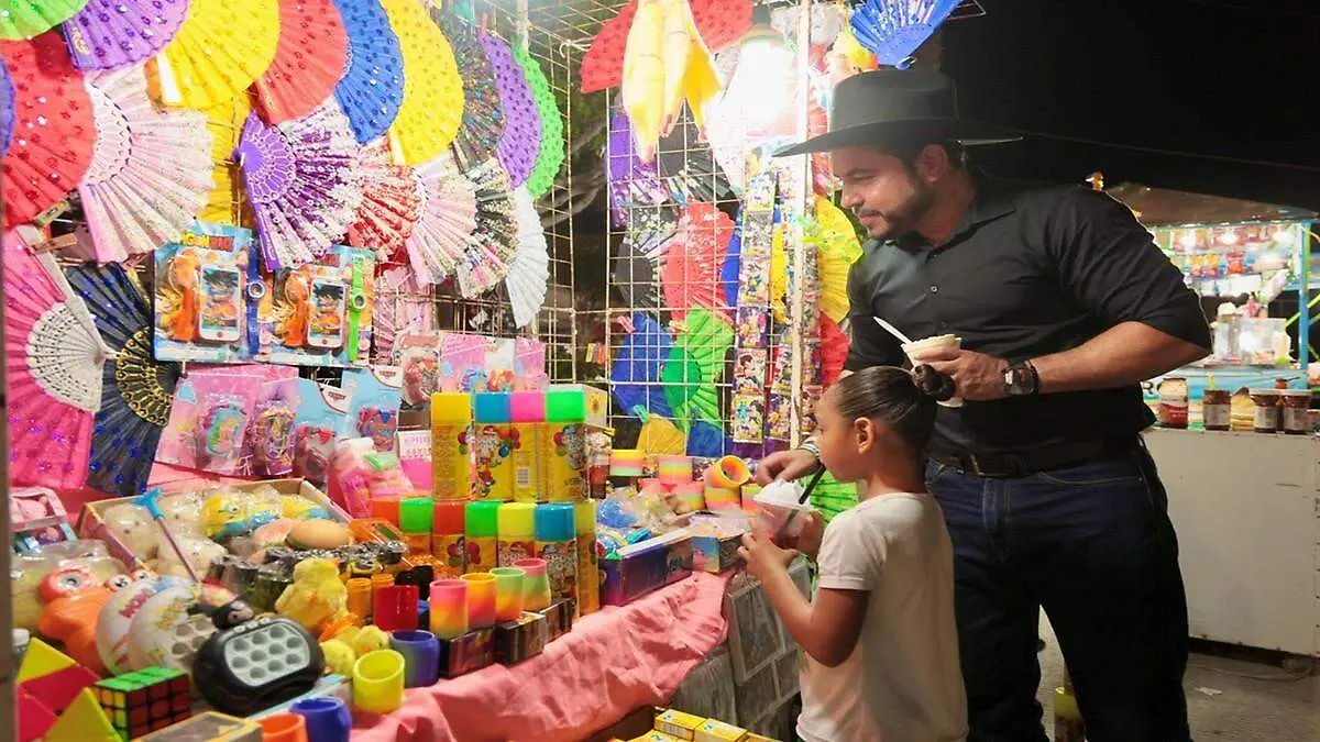 christian-agundez-puesto-fiestas-tradicionales-santiago-2025