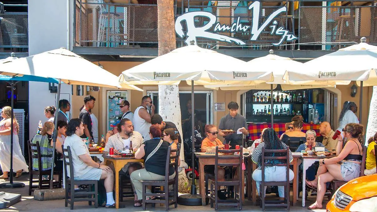 malecon-negocios-la-paz