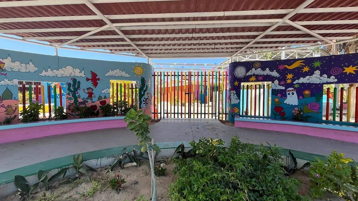 Entrada jardín