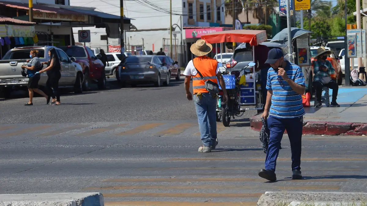 peaton en calles de la paz bcs