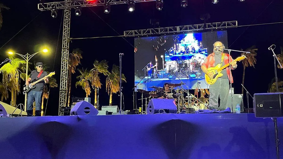 colncierto-don-cardon-noches-pegajosas