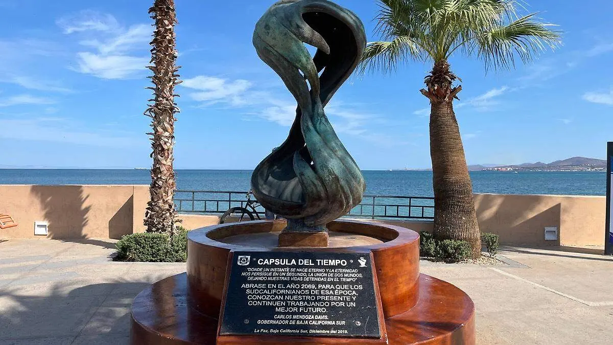 capsula-tiempo-malecon-la-paz