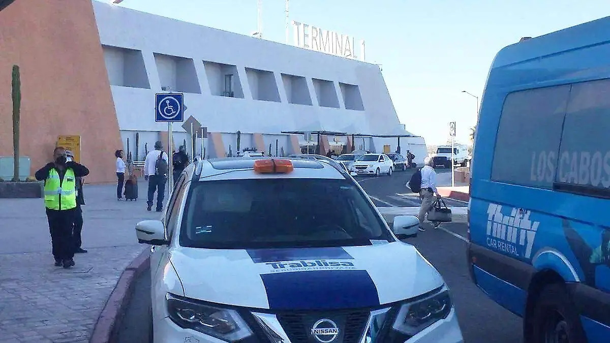 aeropuerto transportistas los cabos