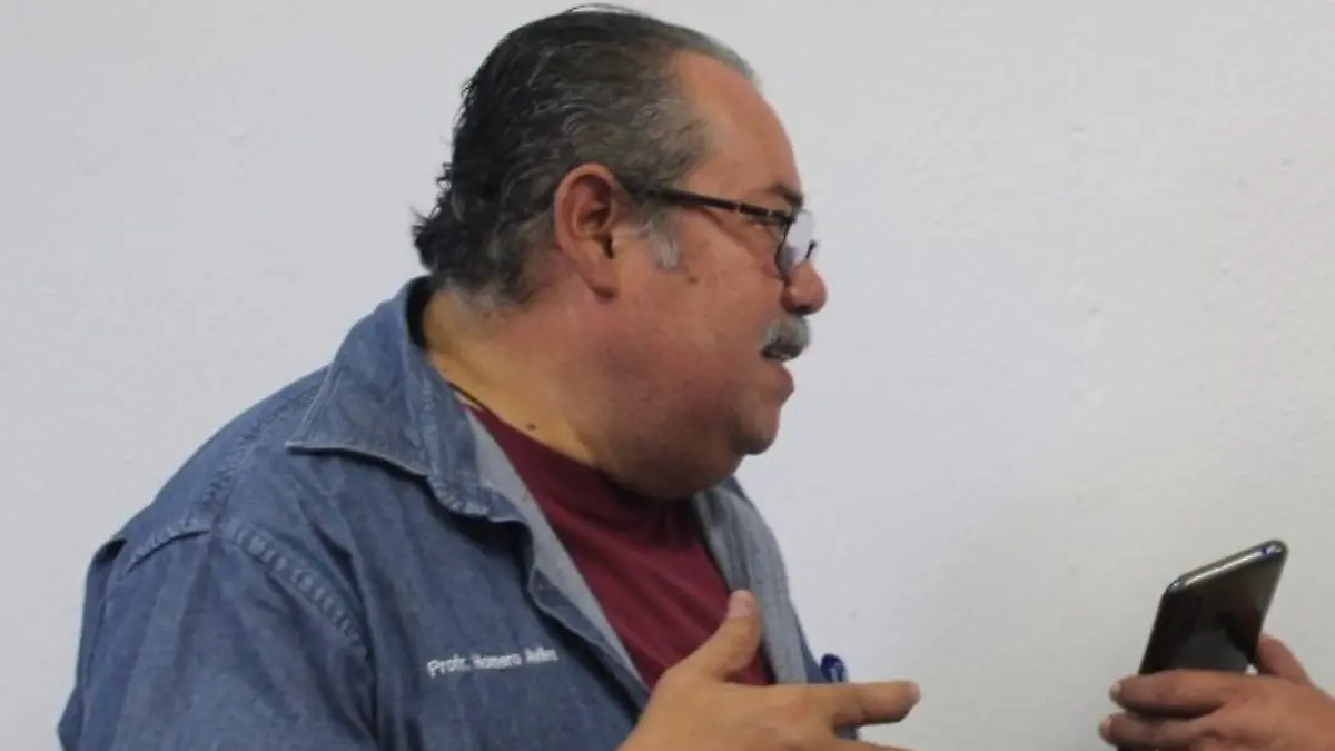 homero-aviles-director-preparatoria-morelos