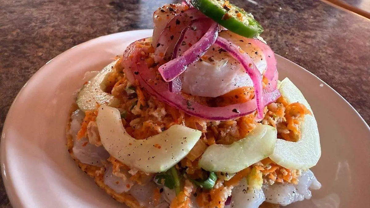 tostada-mazatlan-toro-guero