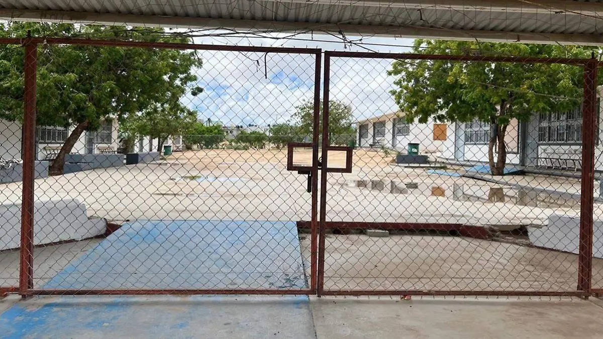 rejas-escuela-los-cabos-usado-albergue