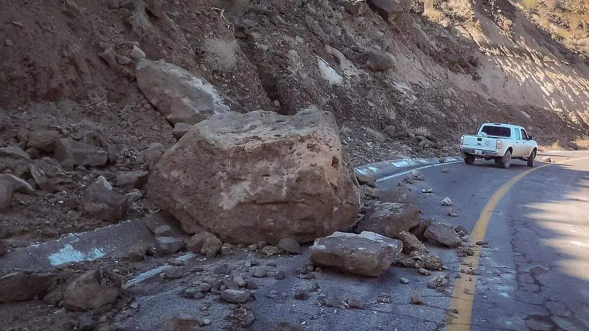 transpeninsular-danos-lorena