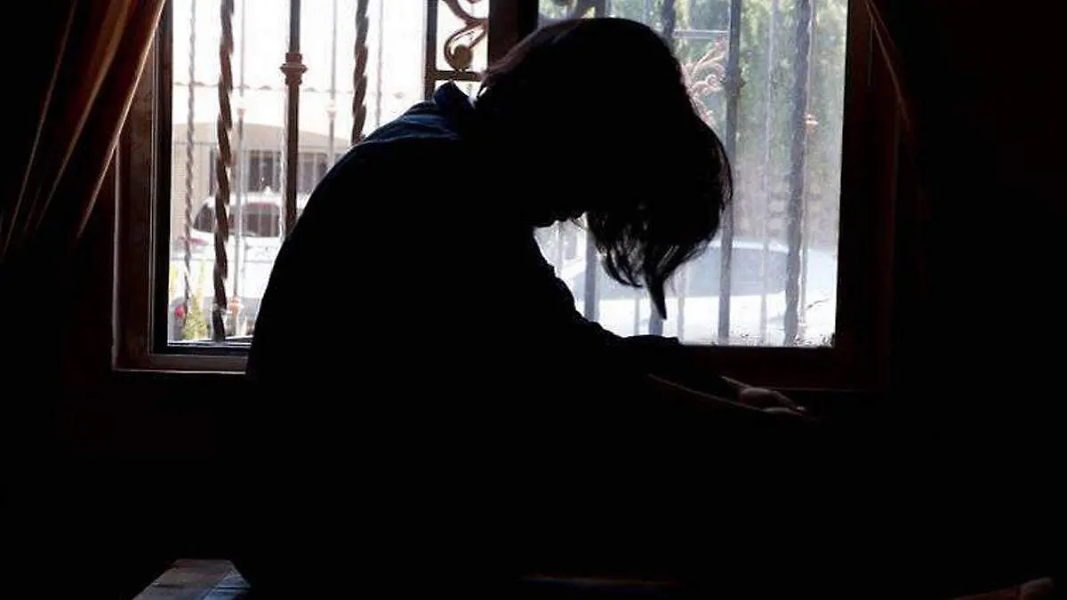 silueta-persona-triste