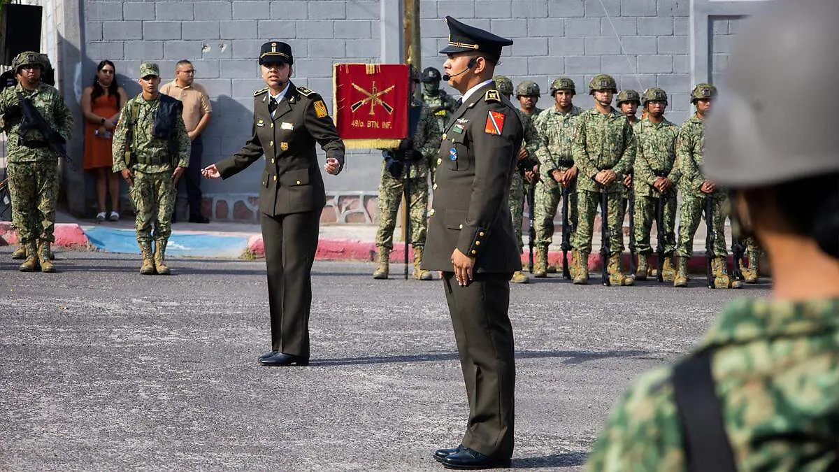 poesia ninos heroes 2025