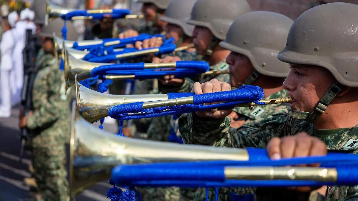 cornetas ninos heroes 2025