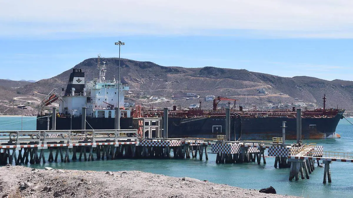 combustible en puerto de pichilingue