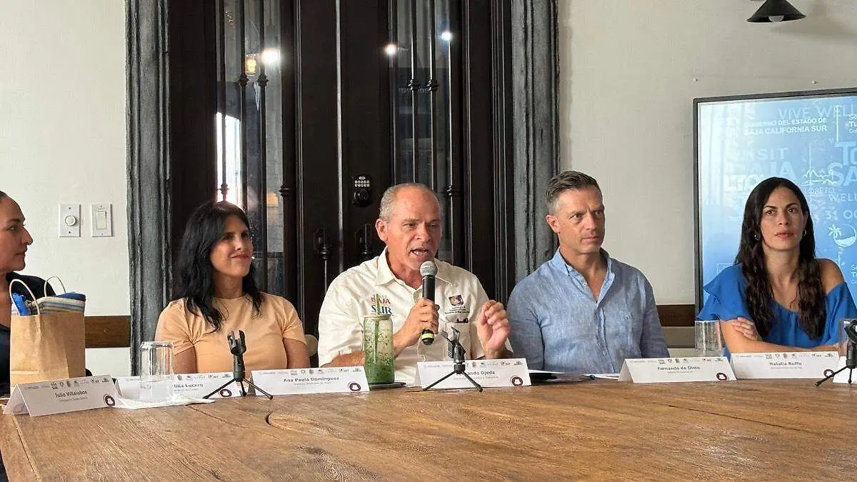 Conferencia-prensa-wellness-todos-santos